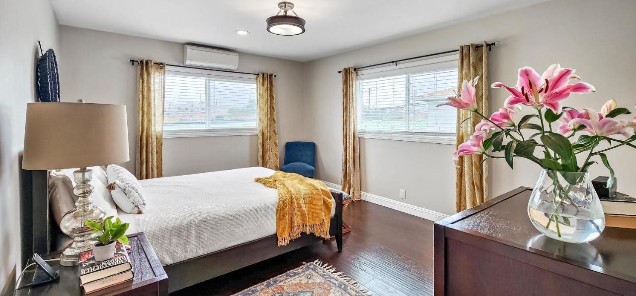 15 Mins To Venice Beach, Lax And Private Parking Apartment *